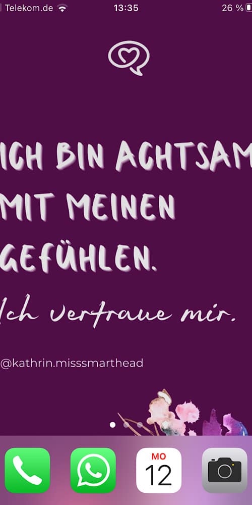img_2168.png Inspirierende Zitate auf lila Smartphone-Hintergrund