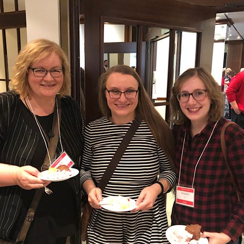 Birgit Nora Schäfer, Judtih Peters und Elisabeth Köller in der Kaffeepause bei dem Business-Event "Sigrun live" in Zürich